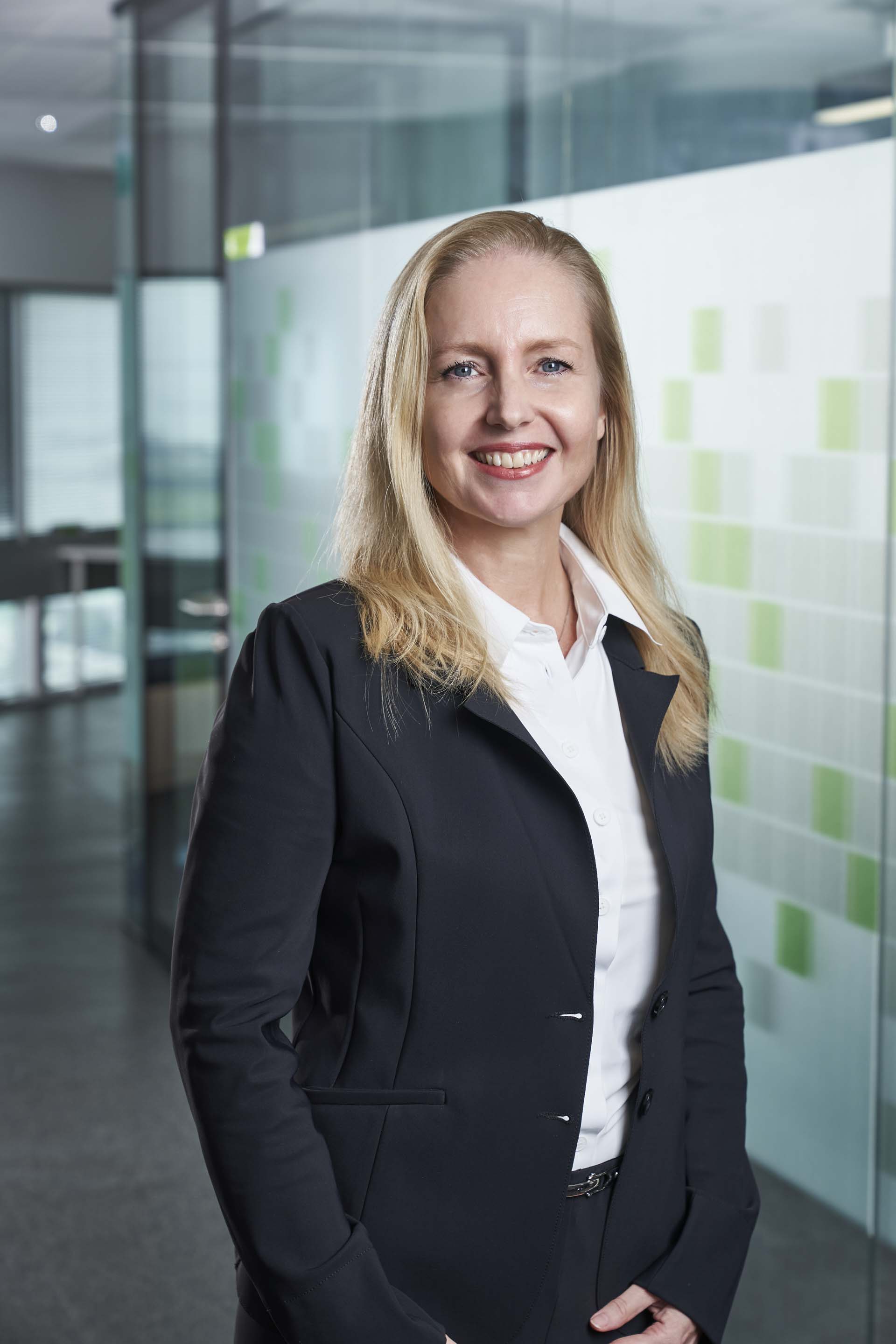 Corporate-Portrait-Photography-Singapore-Johna-90